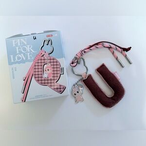 🟥 LABUBU “Pin For Love PENDANT” 🩷Letter “U”🤎Guaranteed 🆕Opened Box 🟥POP MART🟥